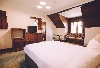 Suite: Bedroom
